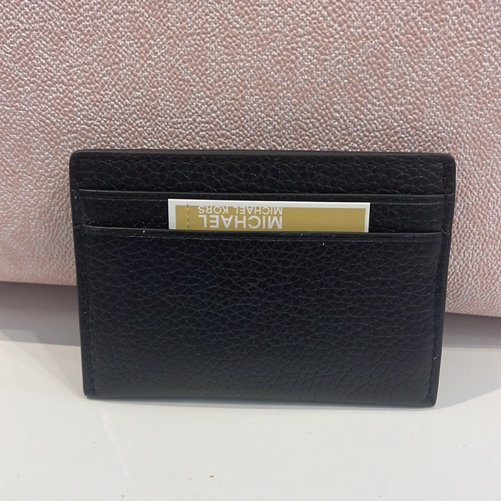 MICHAEL KORS
Reed Large Pebbled Leather Card Holder Case Wallet
COLOR: BLACK
NWT - Picture 9 of 16